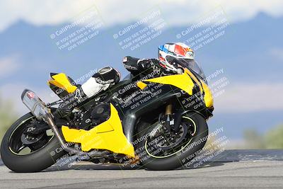 media/Nov-16-2025-Race Pace (Sun) [[8c5fa54630]]/Non Verified Riders (1st 20 Minutes)/7-Turn 9 Entry (210pm)/